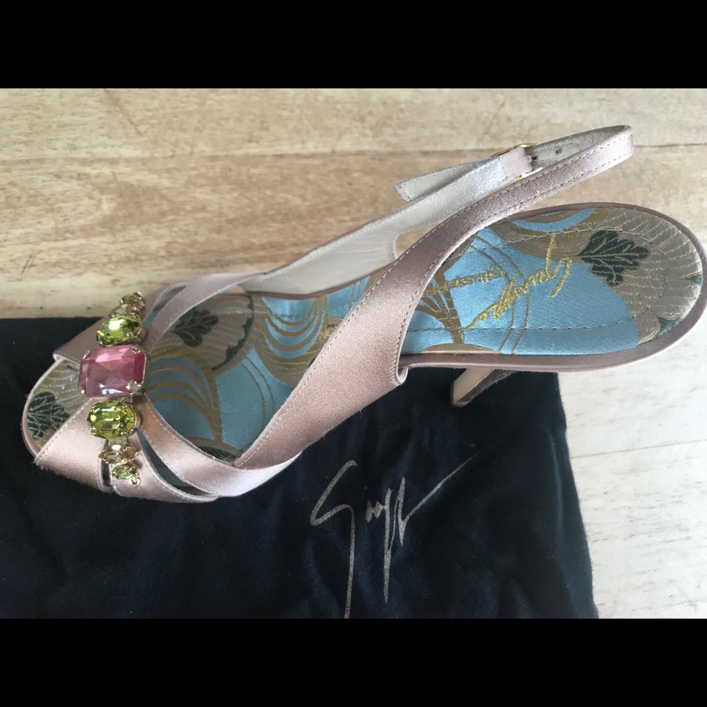 Giuseppe Zanotti size 38 rose gem sandals